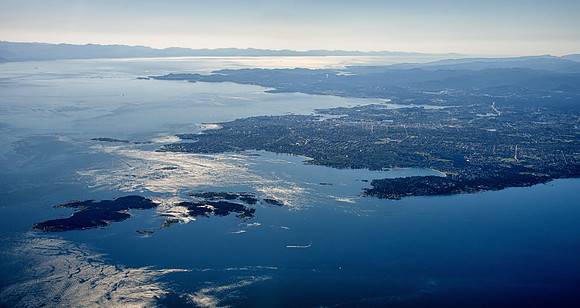 Discovery Islands and Victoria