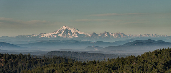 The bumps of San Juan Islands toward Mount Baker