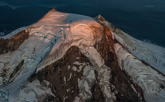 Sunset Alpenglow on Mt. Baker / Koma Kulshan