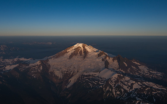 Last Rays of Sunlight on Koma Kulshan / Mt. Baker
