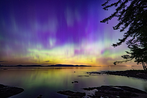 Northern Lights over Stuart Island Looking North 01 - 10 May 2024