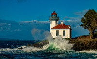 Sunny Waves at Lime Kiln Lighthouse